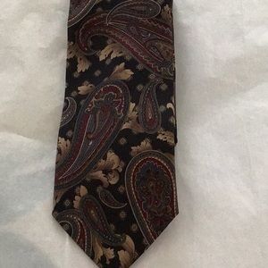 Silk tie muted colors great design. Mallory Church is brand.